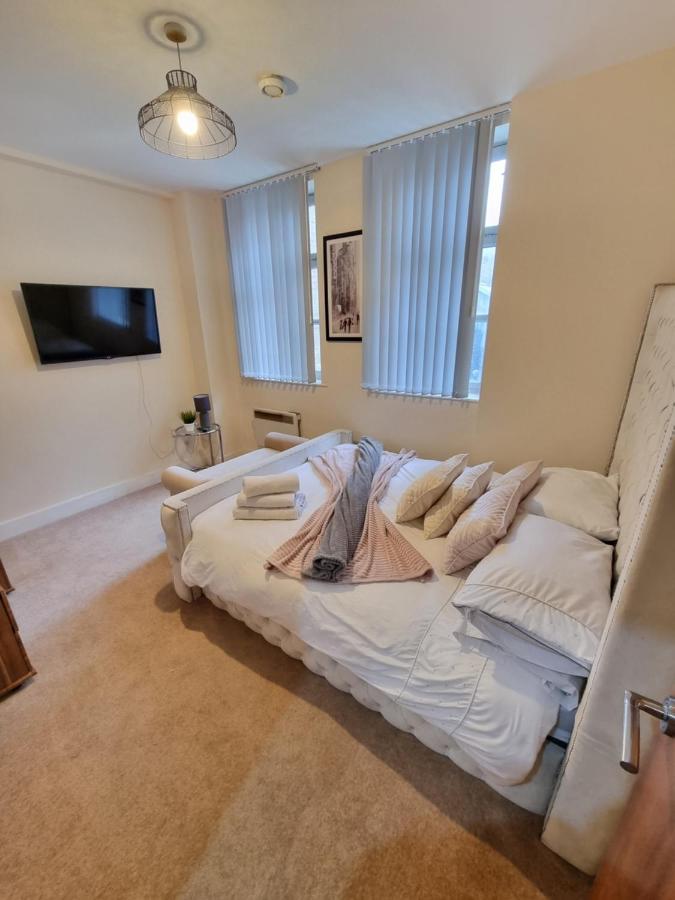 2 Bedroom - City Centre Location - Perfect For Family'S Bradford  Exterior foto